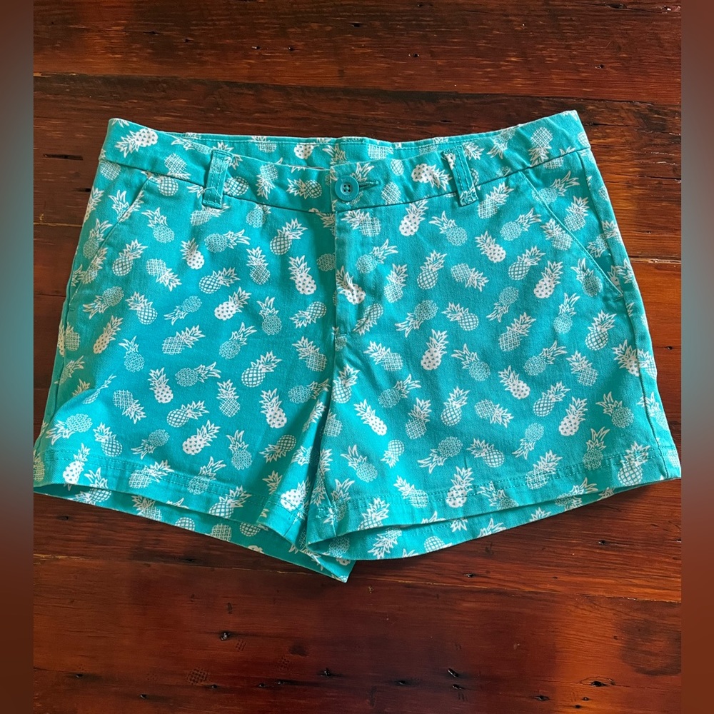 bcg shorts in turquoise with white pineapple print in size 8
